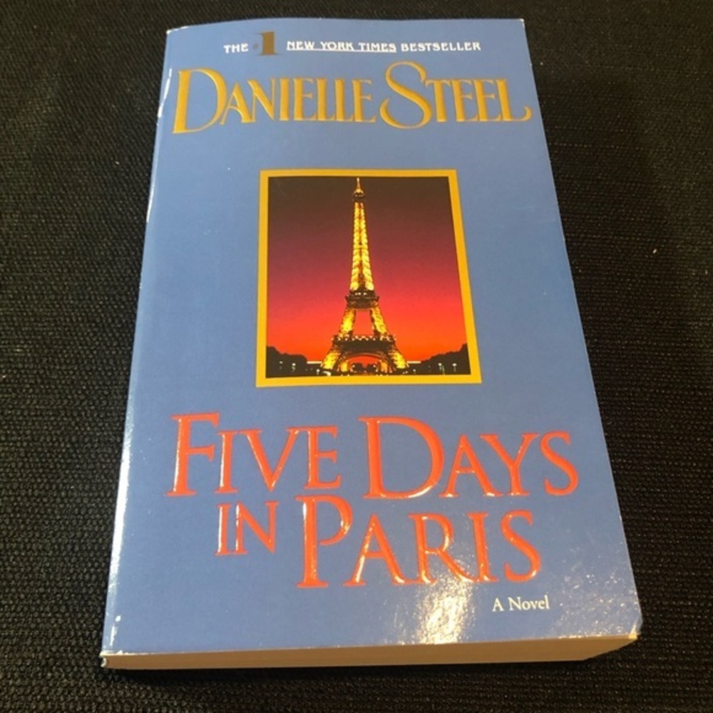 Danielle Steel Book “Five Days in Paris" - Blue Paperback Book